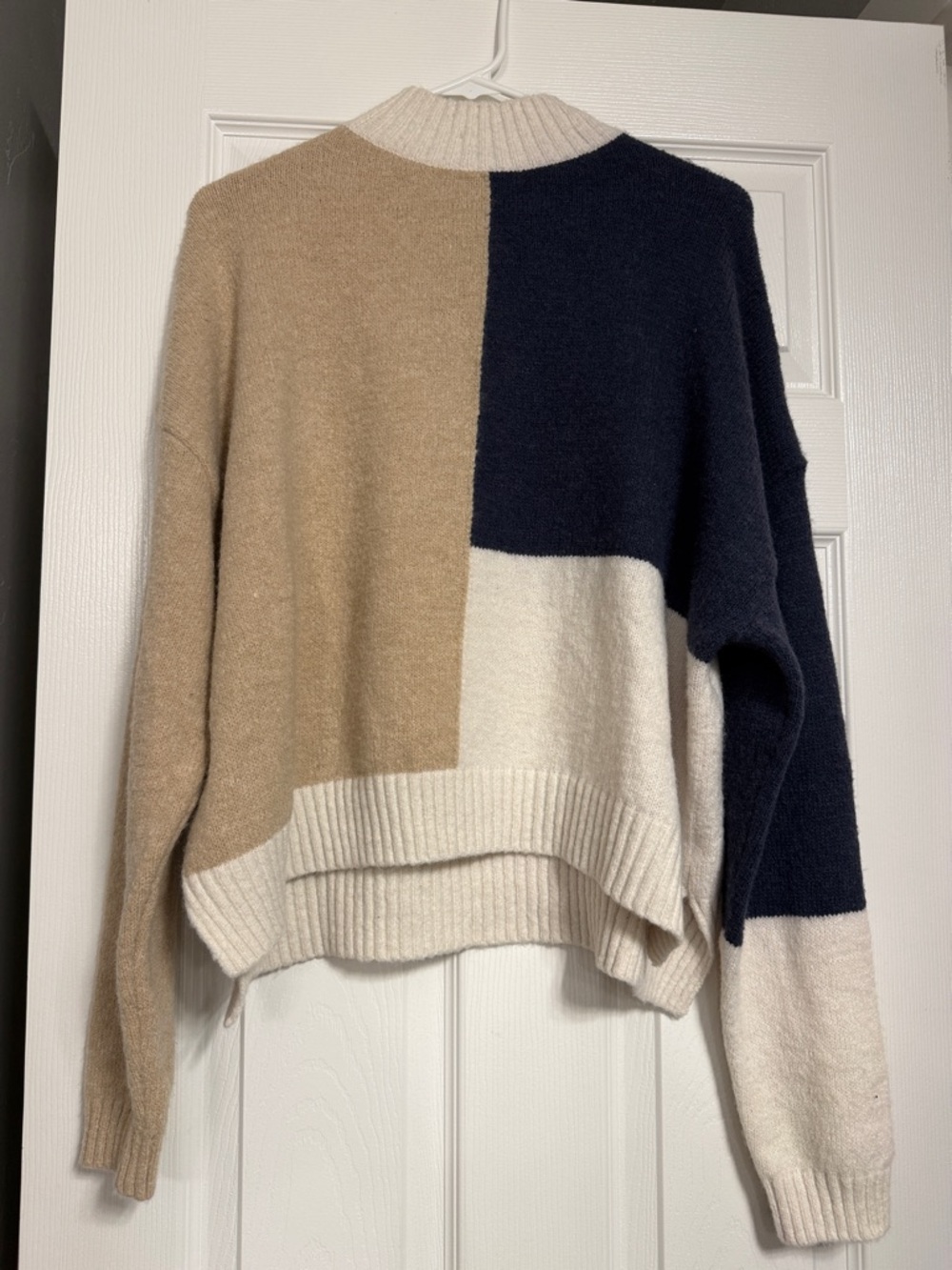 Double Zero Colorblock Turtleneck Sweater in Navy, Beige & Cream